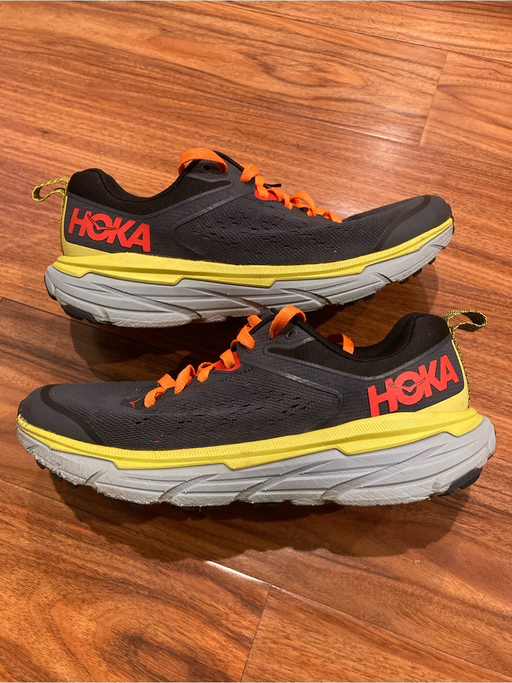 Men’s Hoka One One Challenger ATR 6 1106510-OBGS SZ 8.5 D